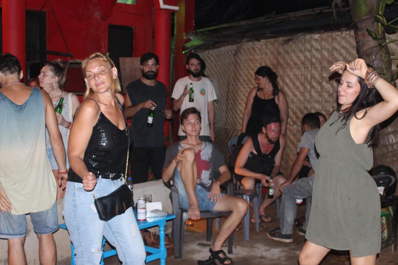 Mitra Hostel Arambol Esterno foto